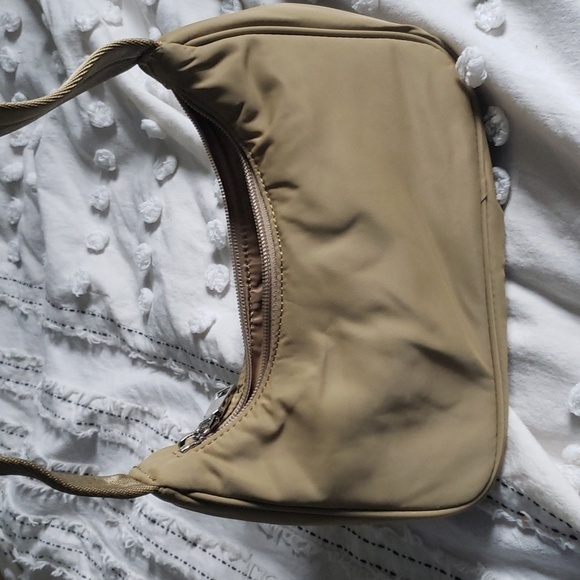 Aritzia Sunday Best goldie bag - Picture 3 of 3